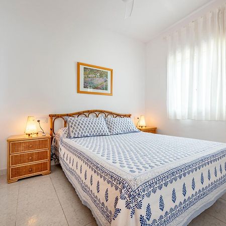 Apartamento Frente Al Mar กัมบริลส์ ภายนอก รูปภาพ