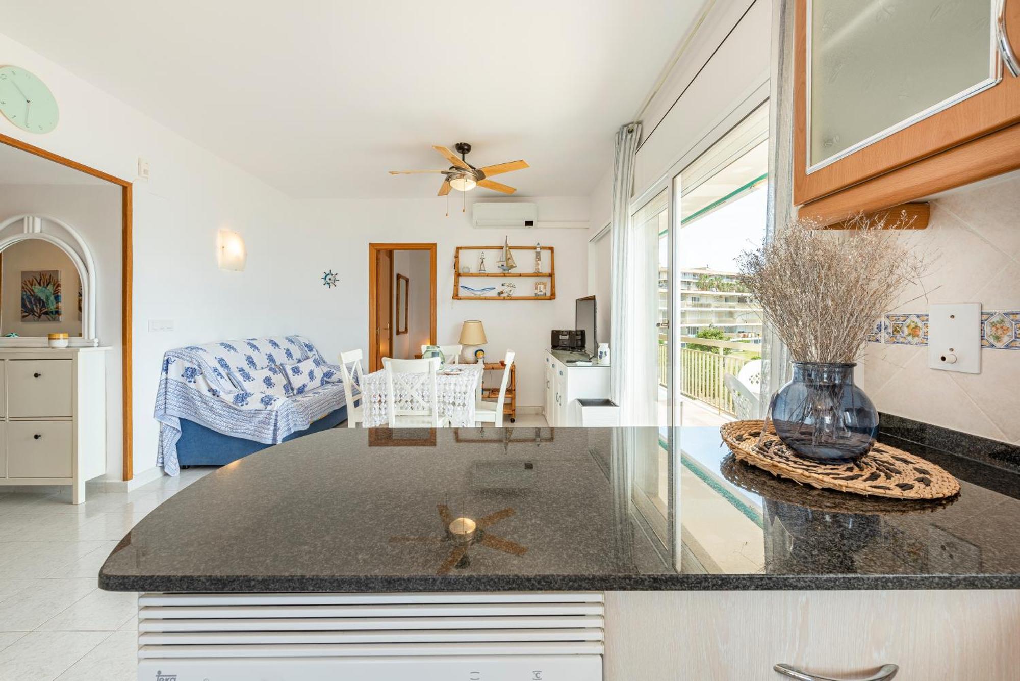 Apartamento Frente Al Mar กัมบริลส์ ภายนอก รูปภาพ